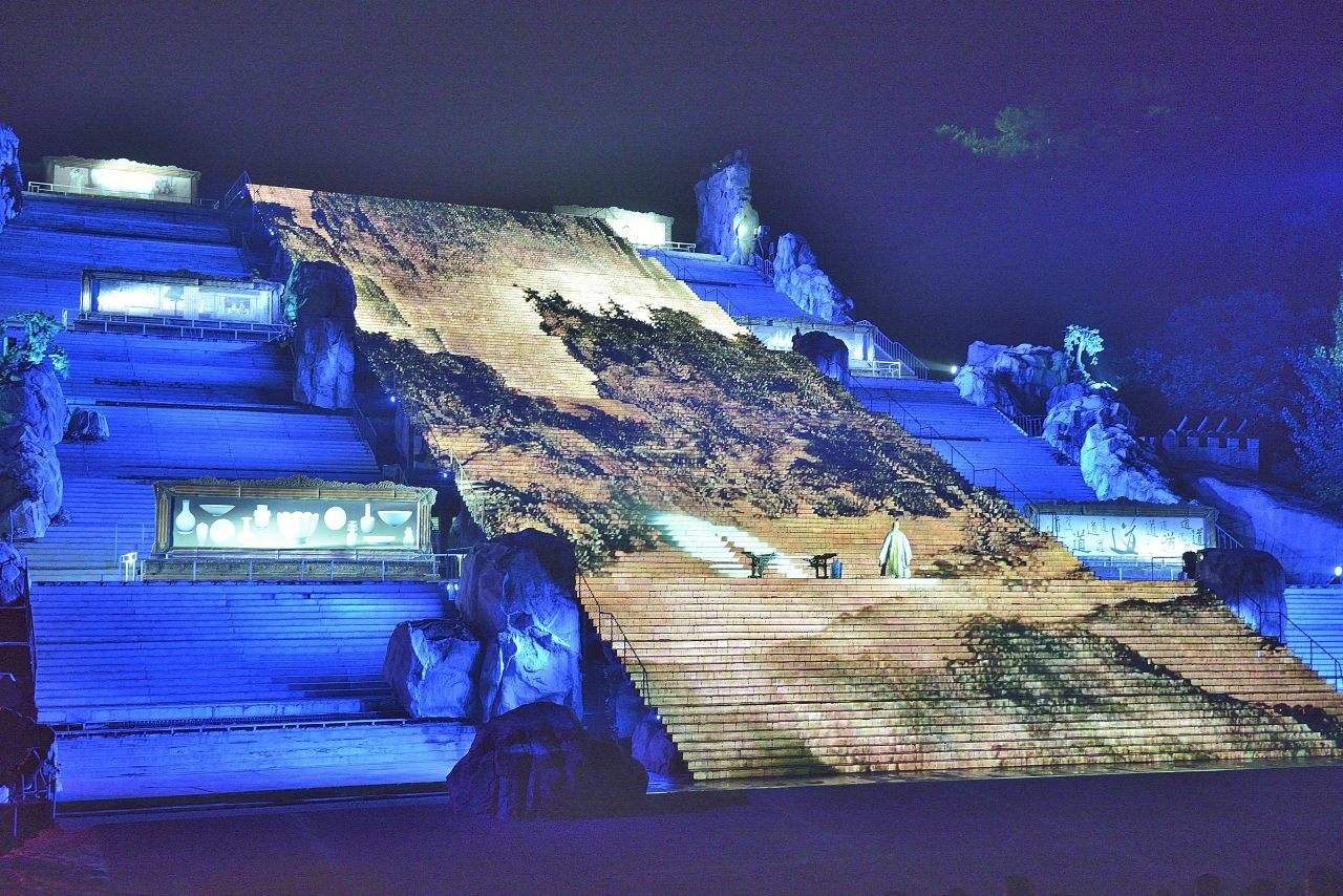 秦始皇统一文字汉武帝统一文化,秦始皇的统一思想为什么传承下去