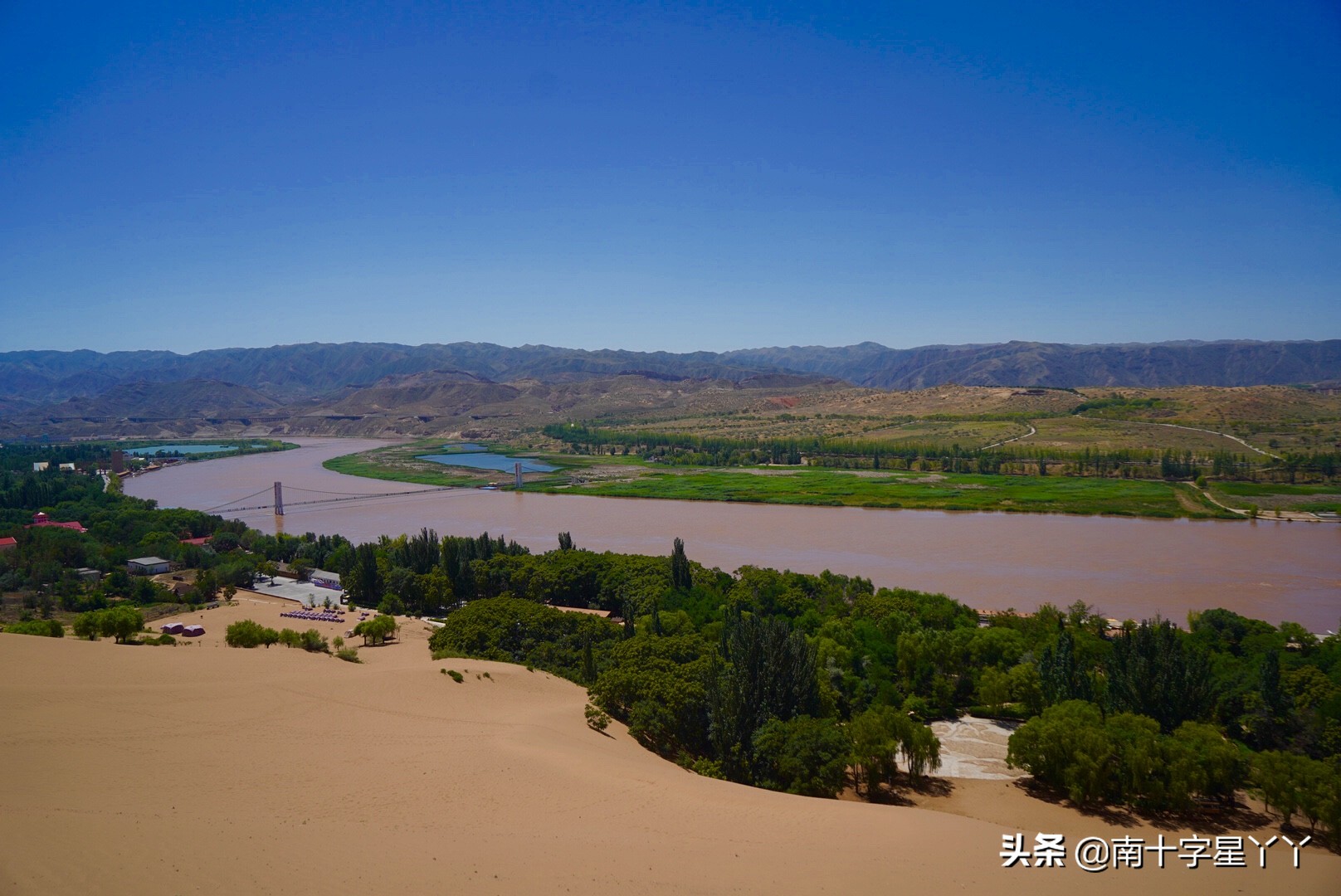 宁夏沙坡头沙漠美景,沙坡头沙漠区和黄河区