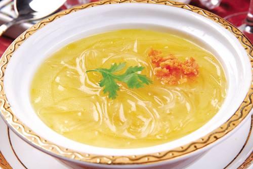 人们常说的鱼翅是什么鱼翅,鱼翅是鱼的骨头吗为什么