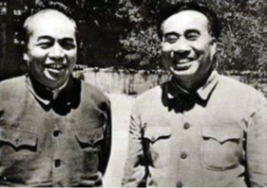 彭总离婚后感叹：要是坤模，她决不会离开我，两人的感情有多深？