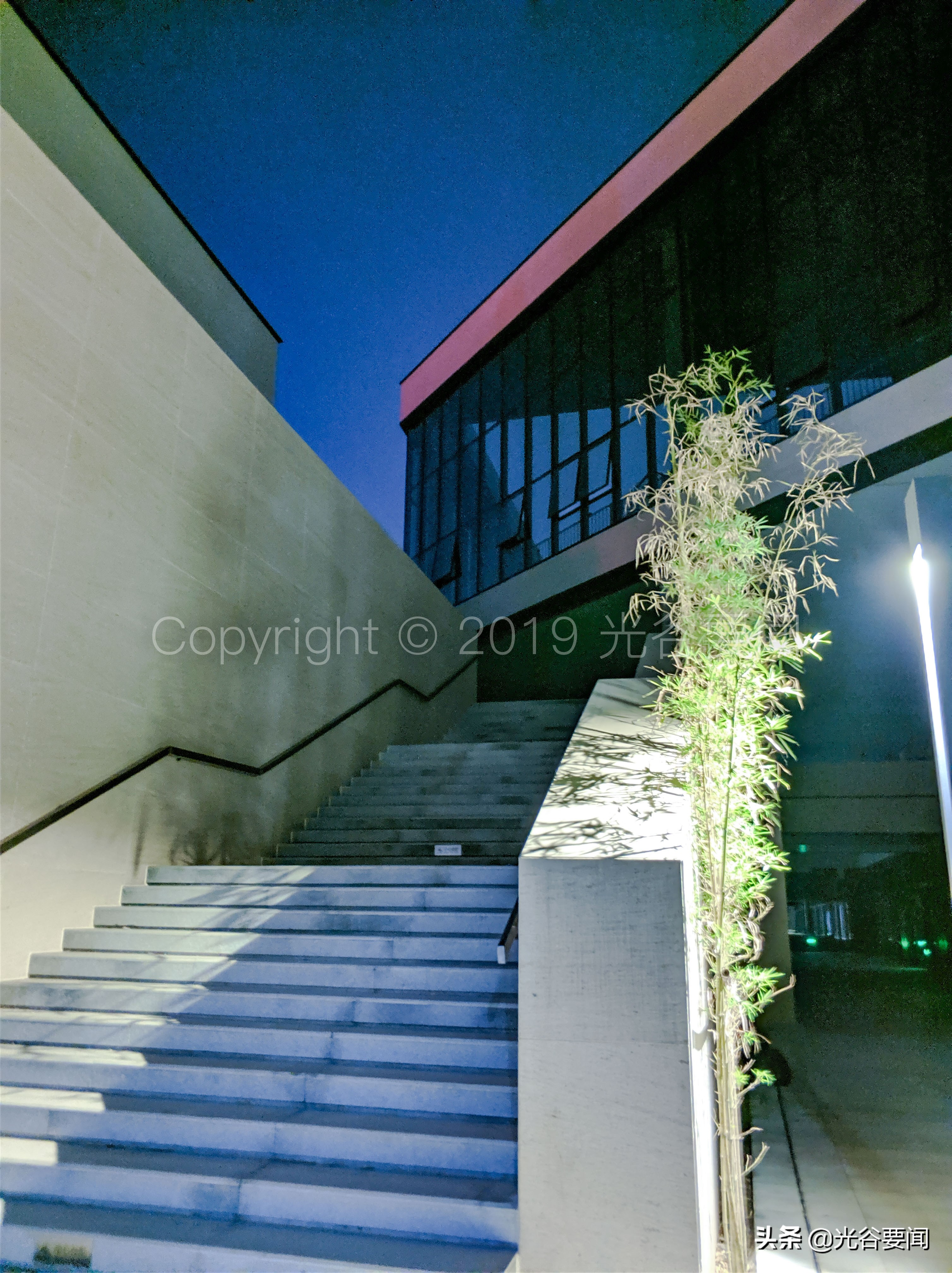 夜未央新奇体验馆团购券,光谷夜时尚