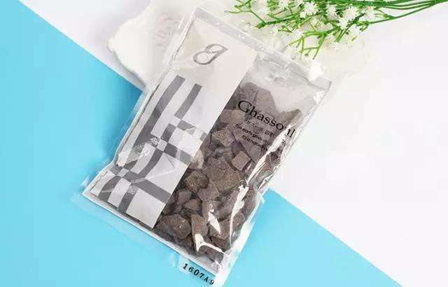 一下变年轻的神奇面膜,死海神奇黑泥面膜