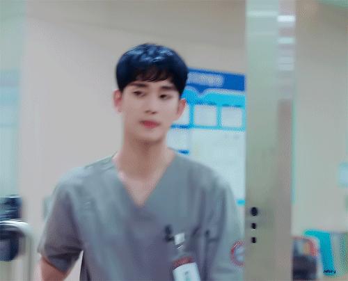 金秀贤新剧首播成绩亮眼,一个金秀贤片酬多少