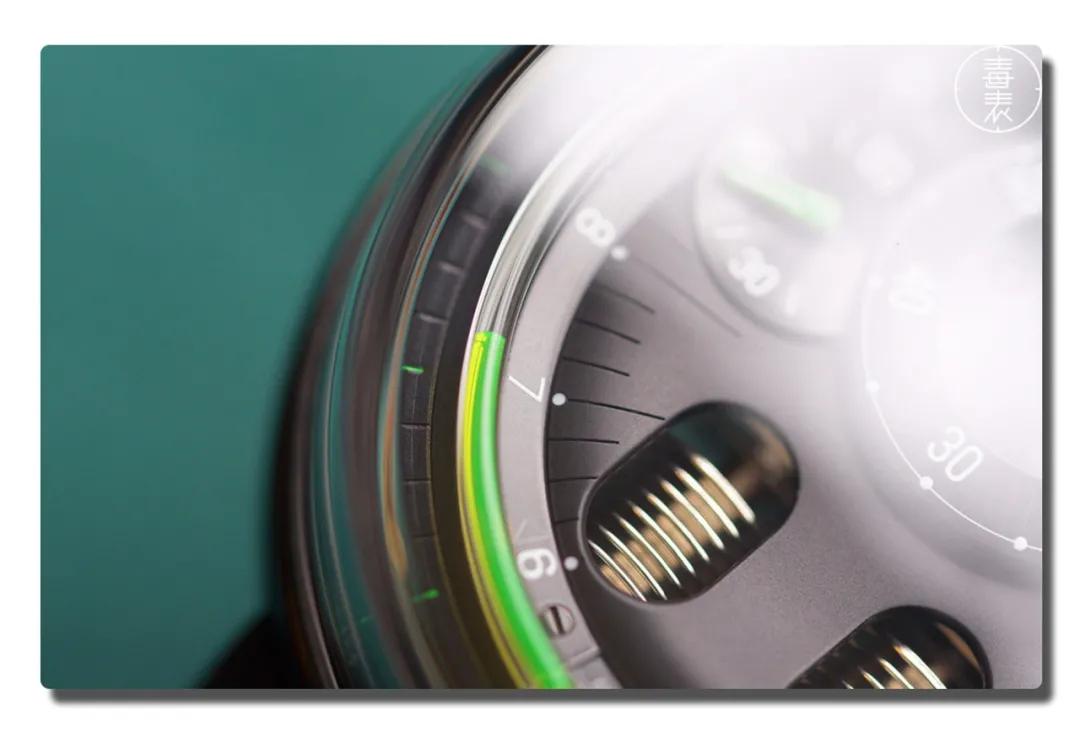 表那么多，为什么要你我一样？