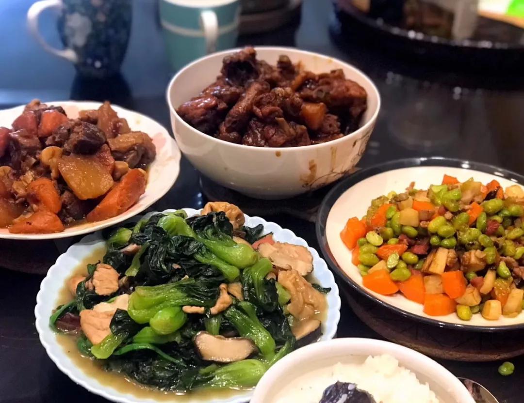 美团饿了么叮咚上海竞争,美团叮咚暂停服务