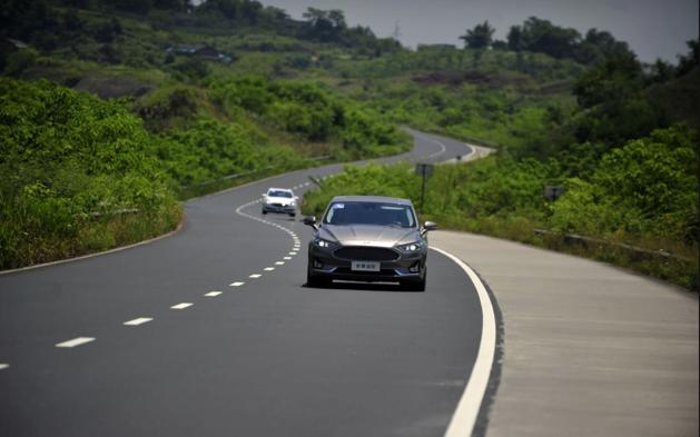 什么是驾驶操控感,啥子是操控性