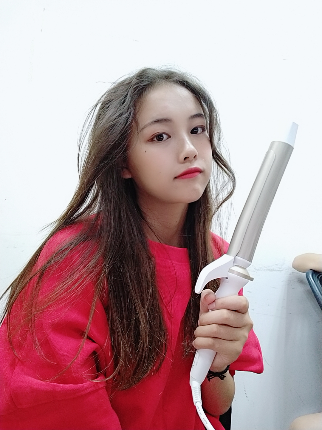 不伤头发的懒人卷发方法,头发乱怎么烫