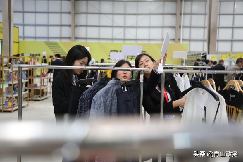 无人机仓储机器人,无人机仓储巡检