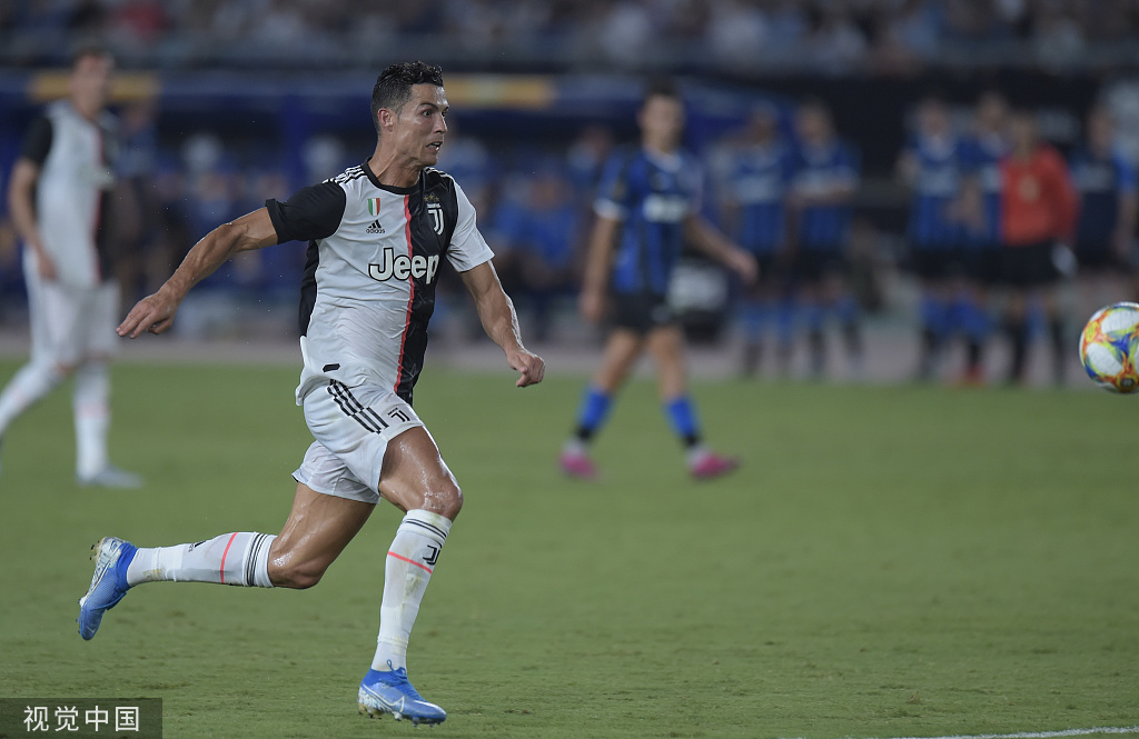 业余足球训练中如何跑位,足球业余训练教学