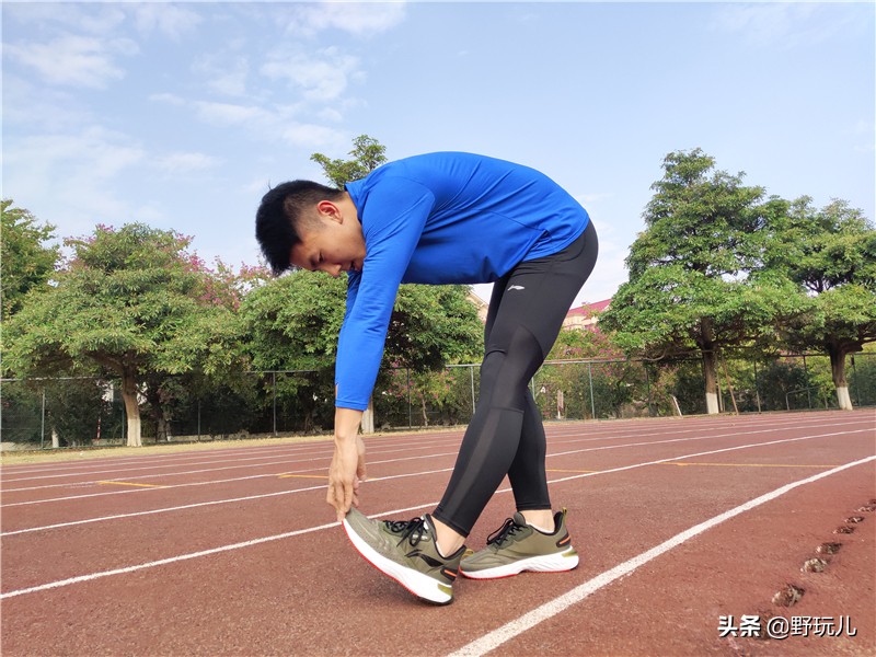 李宁复古潮流跑鞋微晶灰测评,李宁云四代跑步鞋夏季评测