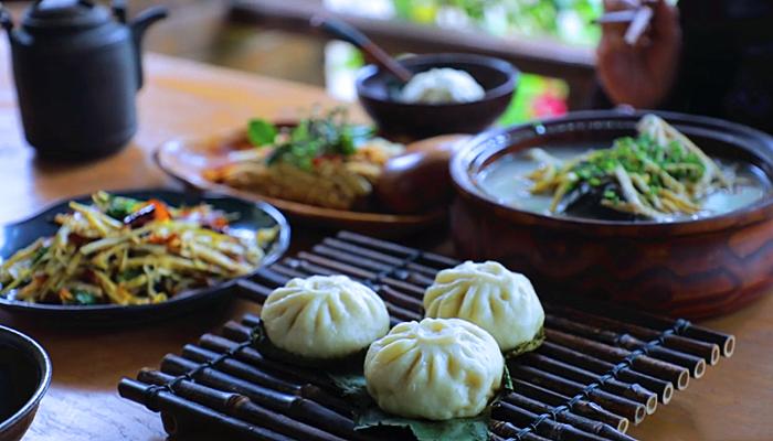 李子柒竹笋的全部视频,李子柒摘竹笋的视频