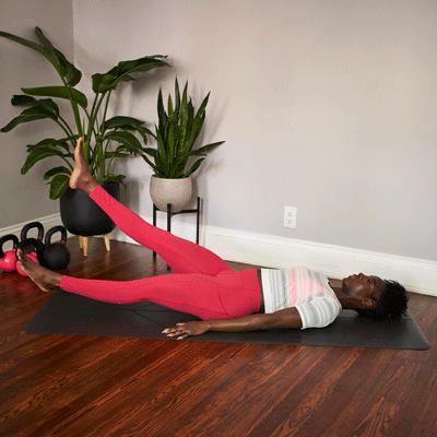 每天后踢腿30分钟可以翘臀吗,后踢腿是翘臀的最有效动作