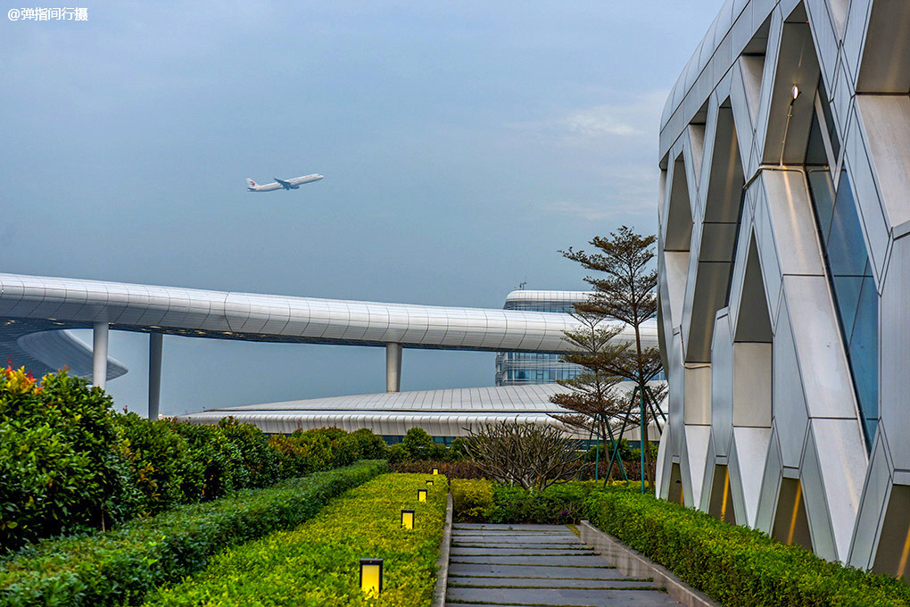 度假从候机开始，这间开在机场里的酒店，既安逸又不会误机