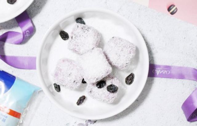 椰香糯米小方糕做法,紫薯椰蓉小方的做法