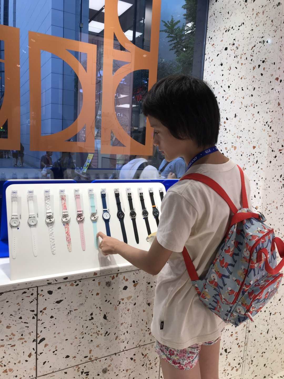 在香港买华为手表便宜吗,在香港买阿玛尼手表便宜吗