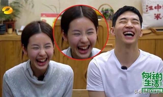 杨幂刘亦菲民国造型惊为天人,杨幂刘亦菲颜值对比