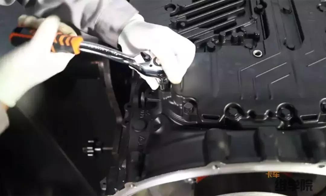 zf6速变速箱电脑板怎么拆,zf12挡变速箱副箱维修视频