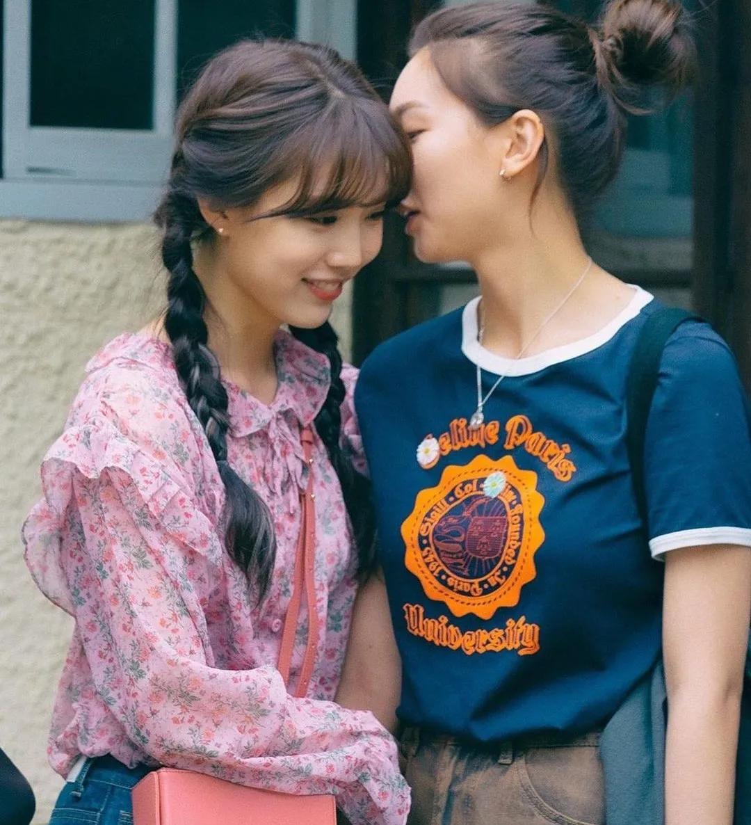 这个被嘲矮的超模火了！一脸硬伤，为啥还被Dior、Prada抢着宠？