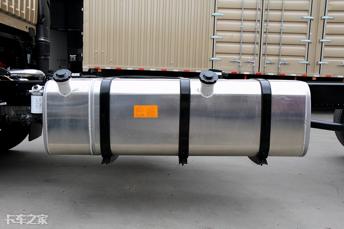 底盘高性价比高的车8万左右,底盘高价格便宜的7座车