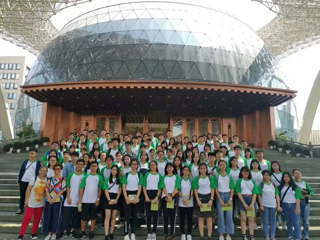 涓婃捣钂插叕鑻辨梾琛岀ぞ鏈夐檺鍏徃,钂插叕鑻辨梾琛岀ぞ鏈夐檺鍏徃