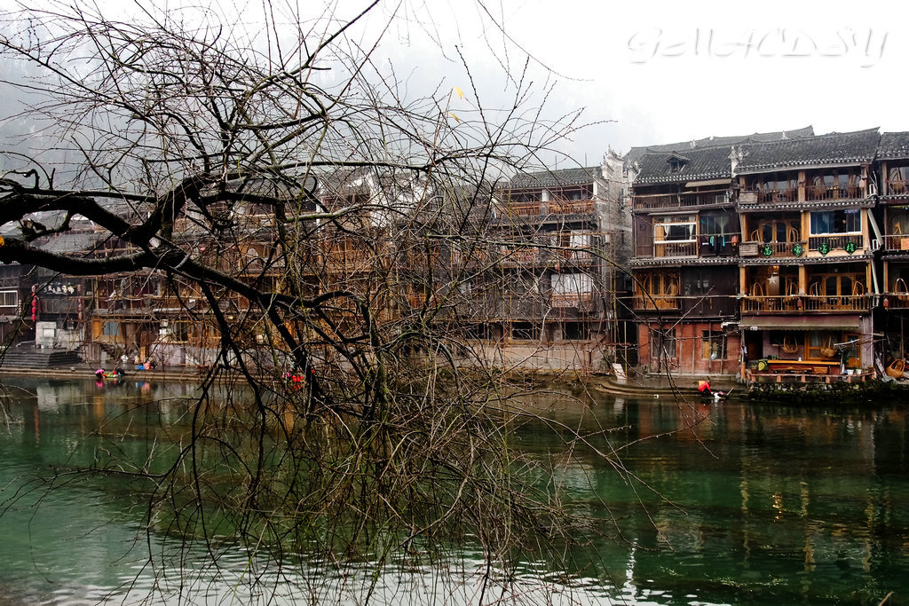 西安到凤凰古城旅游攻略,长沙张家界凤凰古城旅游攻略