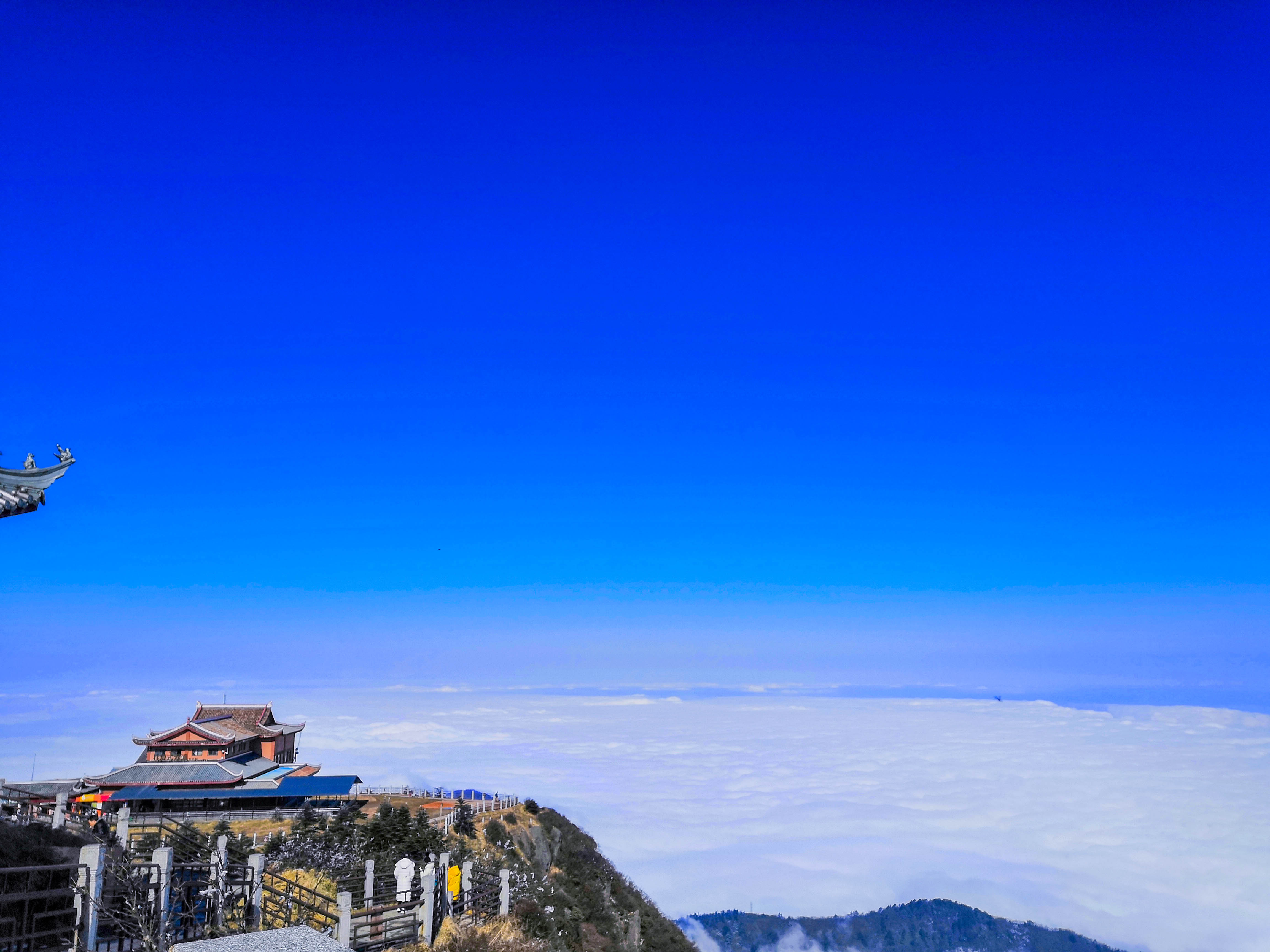 峨眉山冬雪仙境,峨眉山象城旅游