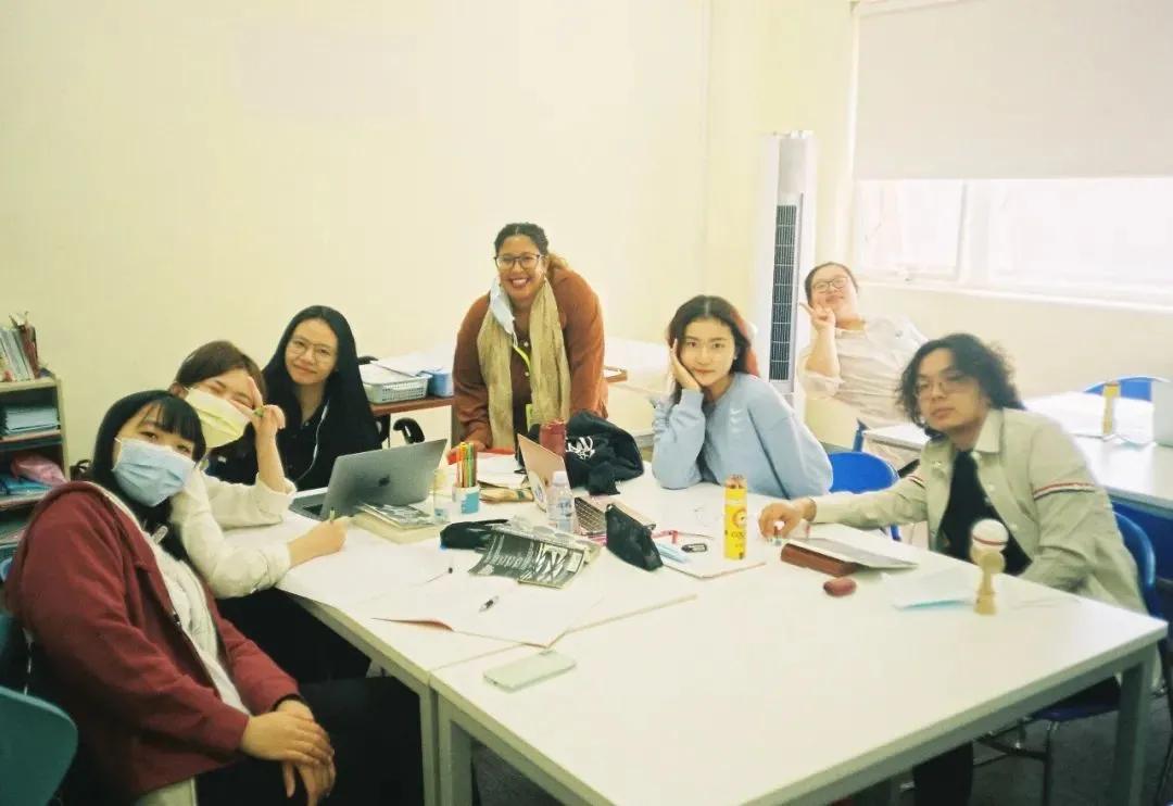 转新学校不适应,读了国际学校反而很迷茫