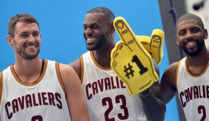 恭喜詹姆斯，正式签约美国第2移动运营商，再也不用担心没流量用