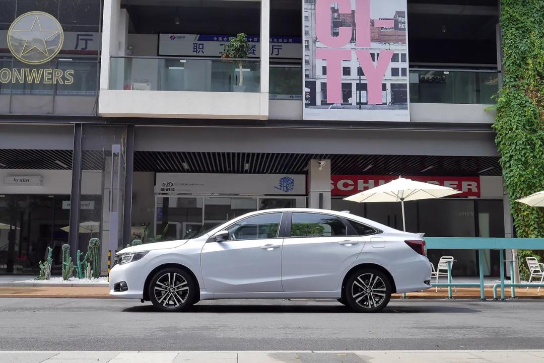 凌派颜值怎么样,凌派难看吗