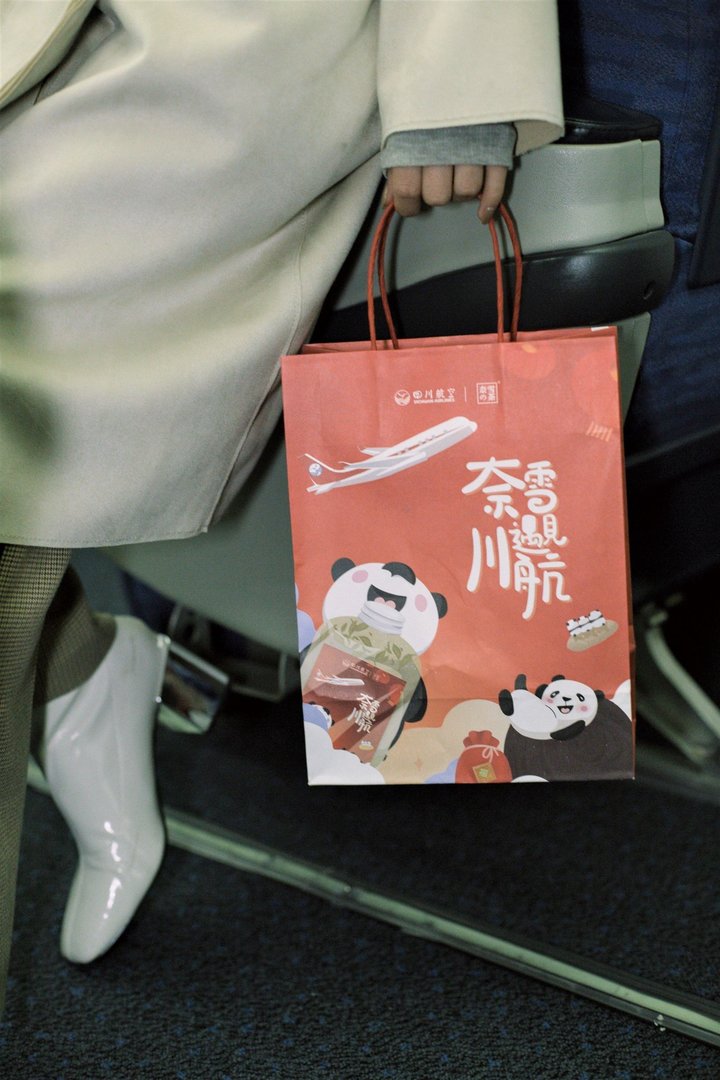 开箱视频月饼盒,月饼盒包装对比分析