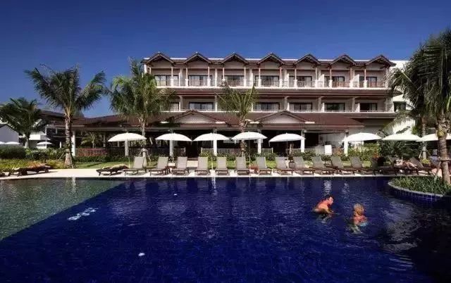 卡马拉海湾铂金海岸,卡马拉海湾旅游度假村