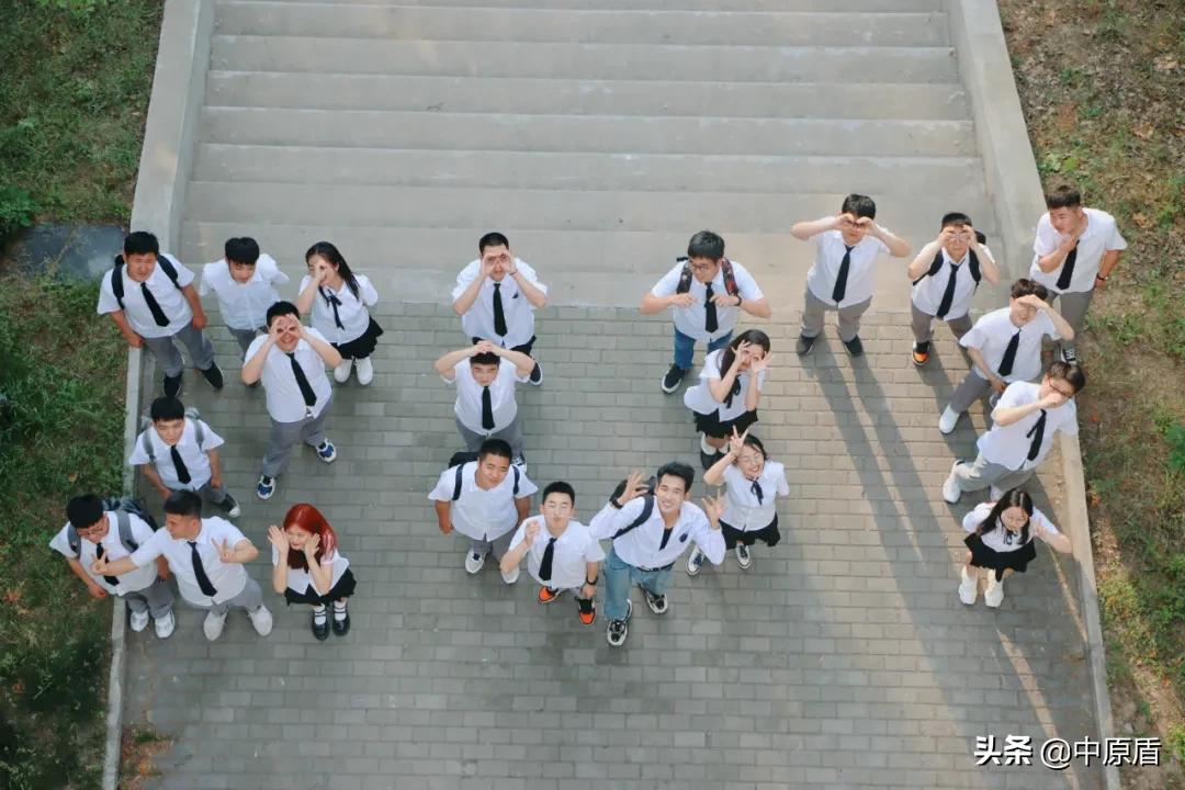 大片来袭！河南各高校凹造型毕业照绝对惊艳到你