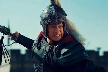 吕布到底在三国演义中有多厉害,三国时吕布是个什么样的人