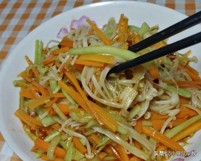 简单好吃的家常菜做法凉拌金针菇,凉拌金针菇美味爽口做法简单好吃