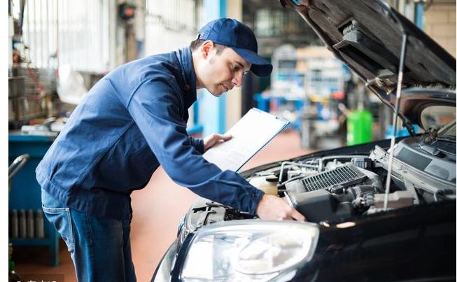 首保换机油要换机油格吗,汽车首保要换机油吗