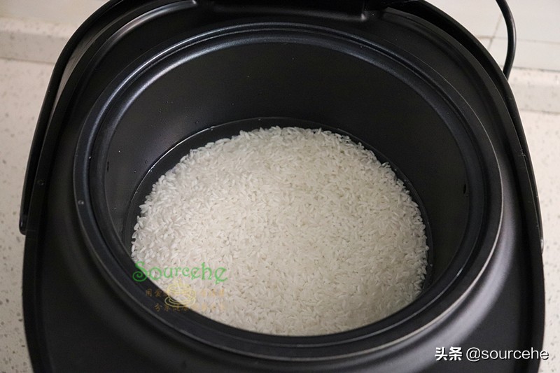 蛋炒饭记住3大黄金法则，米饭在锅中跳舞，粒粒分明，润而不腻