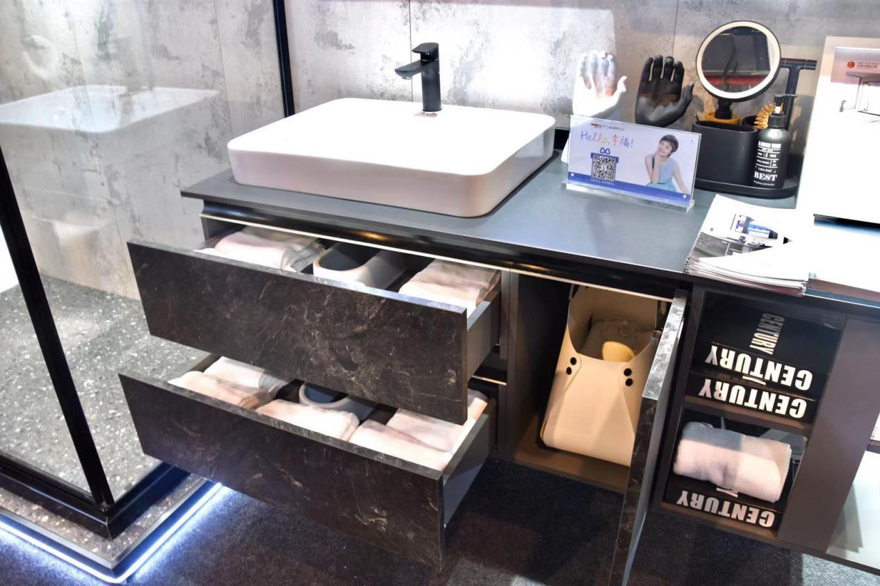 高端扇形淋浴房定制,有设计感的高端轻奢淋浴房