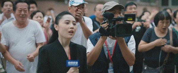 雷佳音致敬外卖员,在一起雷佳音和外卖小哥片段