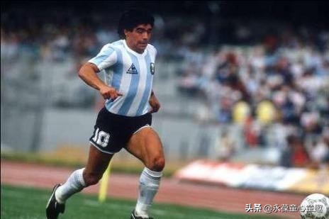 你认为谁是最伟大的球员,谁是你认为的最伟大的前锋