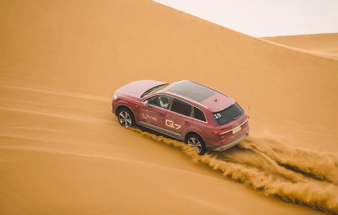 奥迪q7100万公里,10款奥迪q7百公里加速