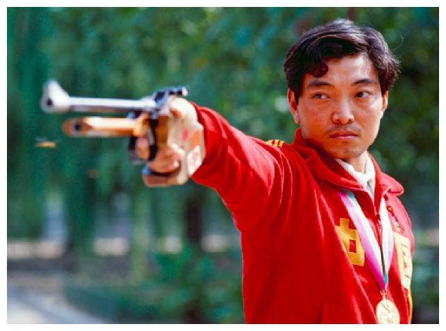 李宁和楼云,37岁老将奥运冠军