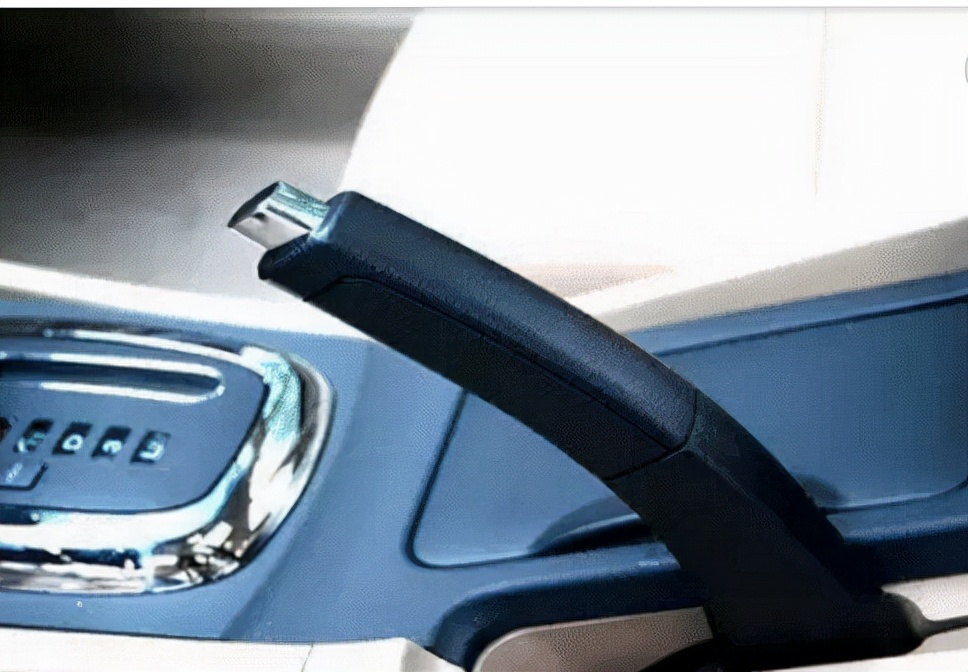 致我们终将逝去的青春，汽车上，即将消失的4个配置