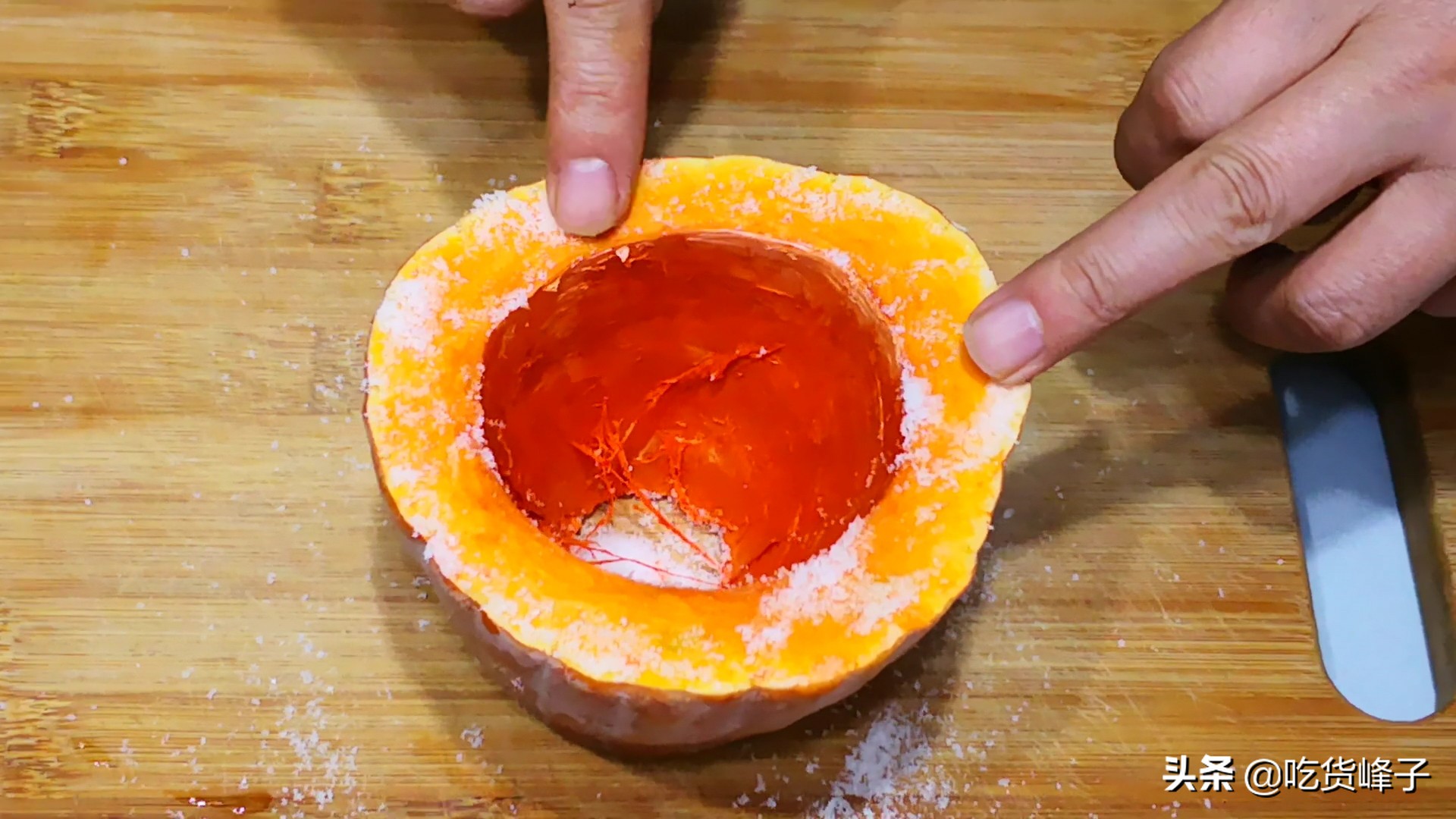 切开南瓜吃不完怎么储存,南瓜切开后不挖瓜瓤怎么保存