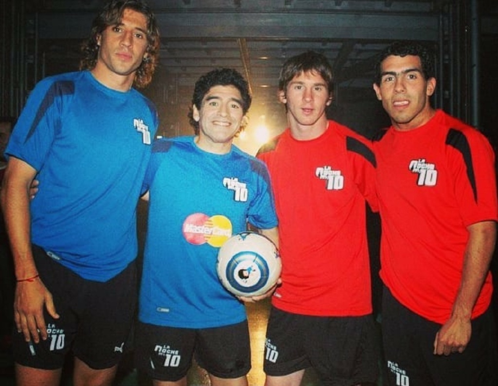 球王马拉多纳上帝之手重放,巴西球王马拉多纳上帝之手