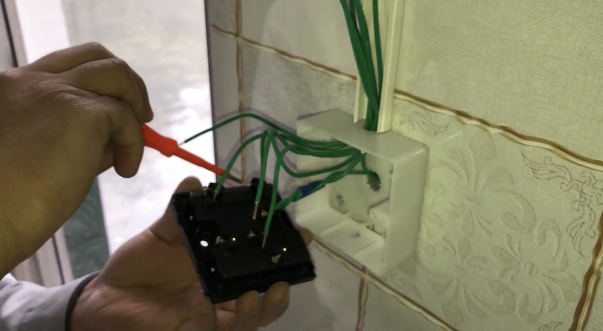 pvc吊顶能用风暖浴霸吗,pvc吊顶安装风暖怎么用卡扣