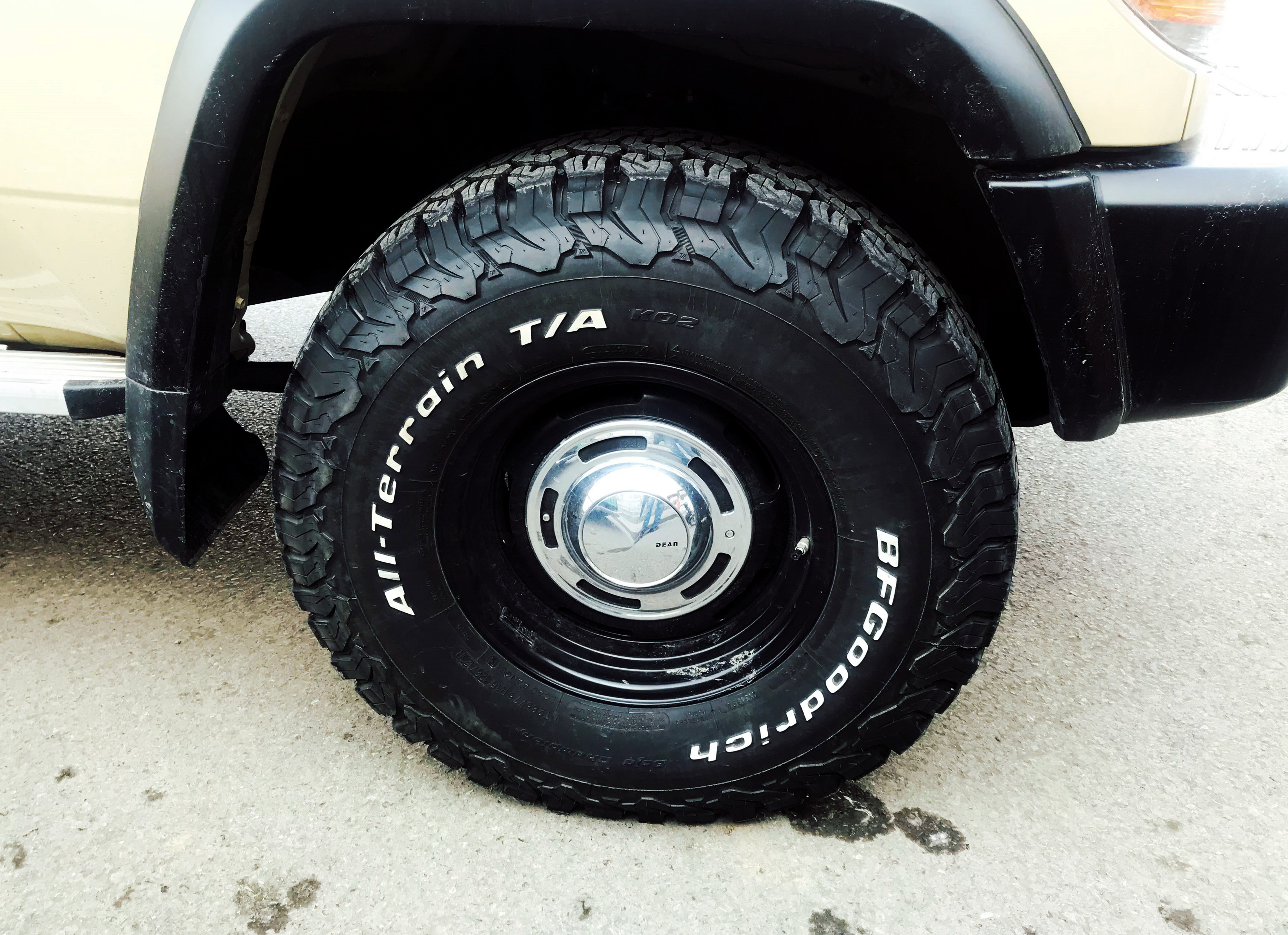 全新陆巡5.7试驾,陆巡v6版测评