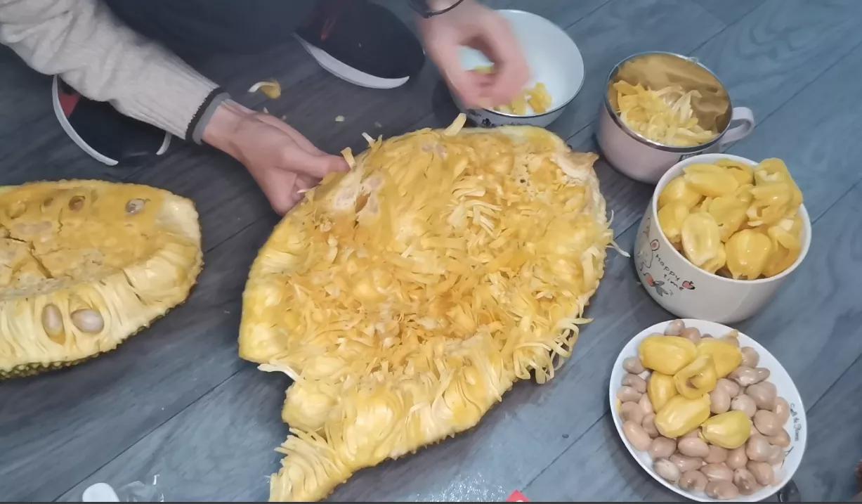 剥菠萝蜜全套,剥菠萝蜜技术活