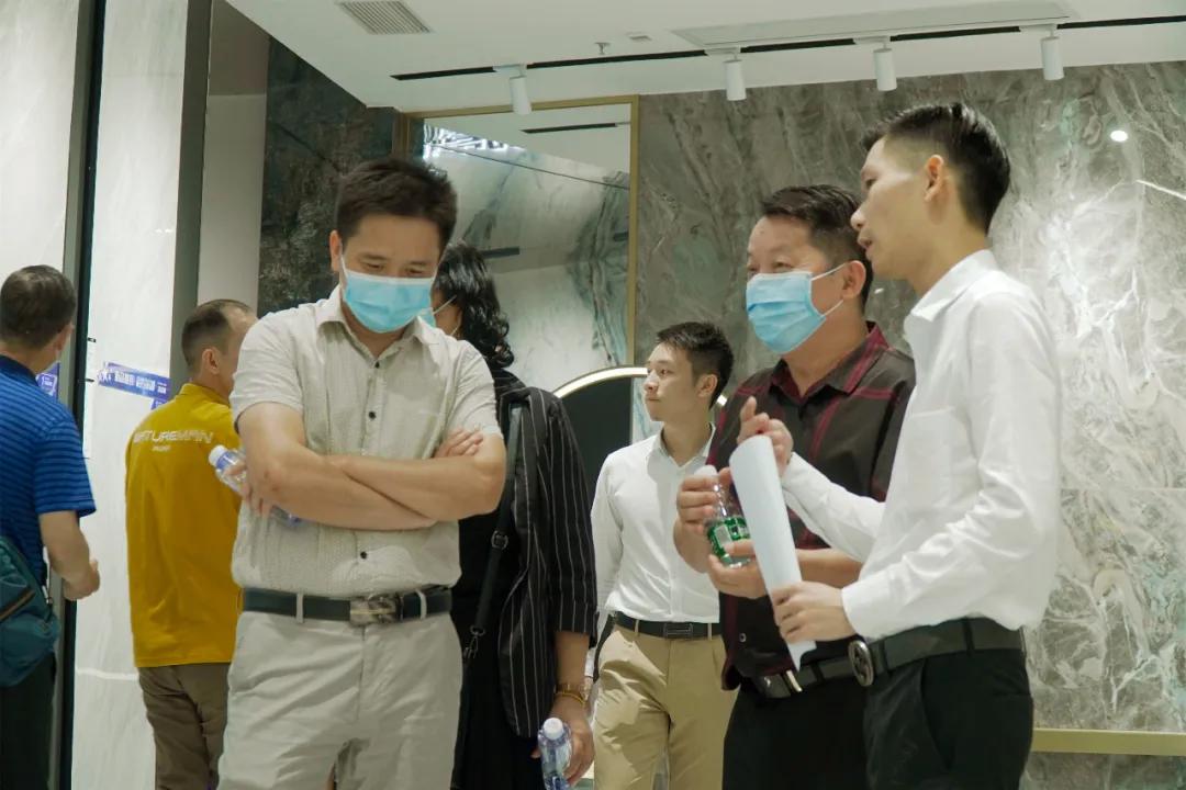 利家居瓷砖90x90什么价,利家居瓷砖出厂价