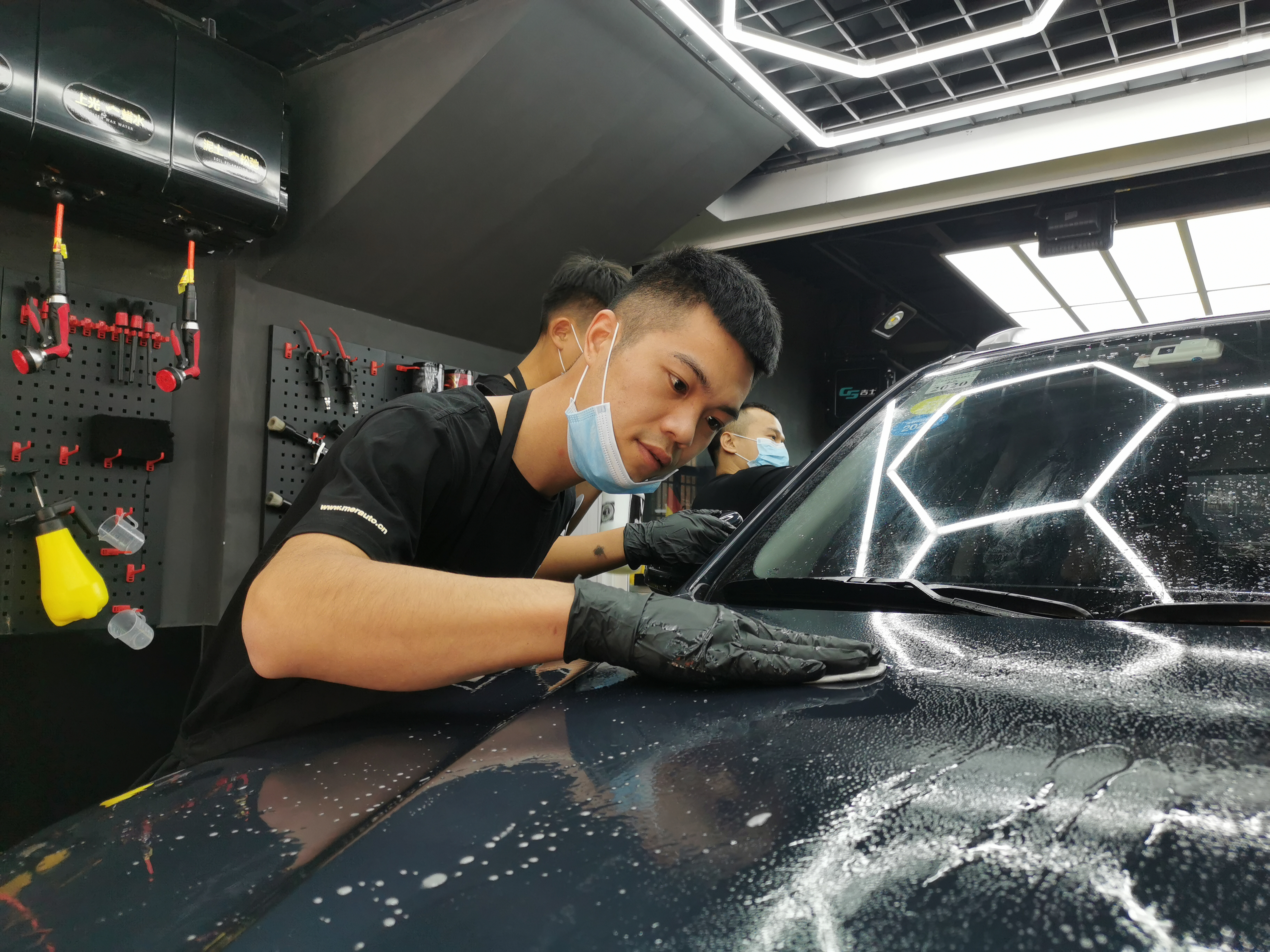 漆面镀晶和塑料镀晶液有什么区别,塑料镀晶与漆面镀晶有区别吗