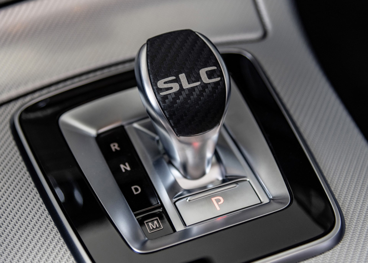 23年奔驰sl,奔驰slc现在还能卖多少钱